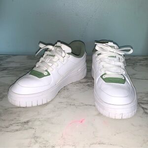 Puma Womens White Cali Dream Lace Up Leather Sneakers